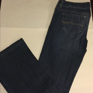 KK Women’s Distressed Jeans